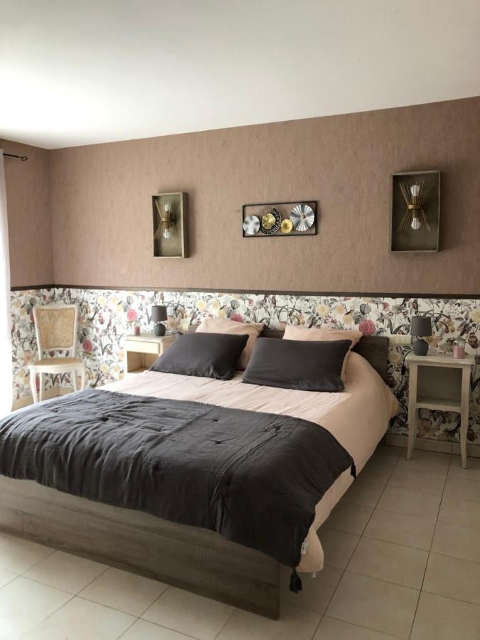 Au Bord De L Eau Bed & Breakfast Surba Exterior photo